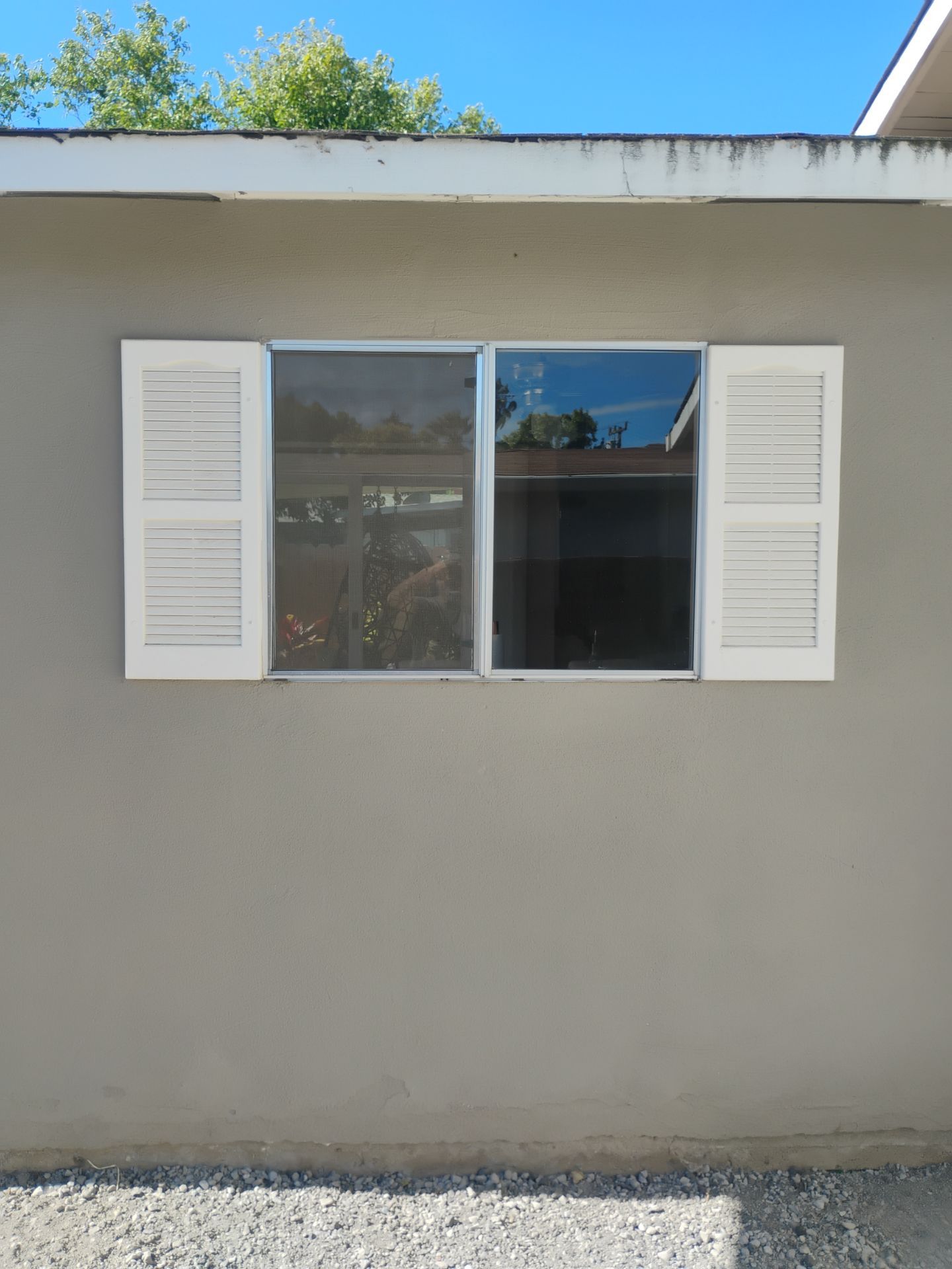 AMG Doors & Windows Anlin retrofit window replacement in Antioch, CA (before) (8/8)